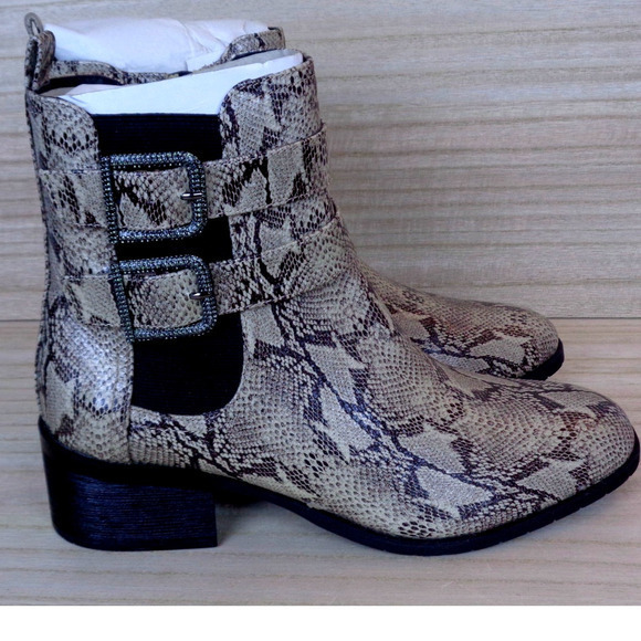Kenneth Cole Reaction Salt‎ Biker Jewel Chelsea Ankle Boot Side Zip Women 5.5 - Picture 1 of 7